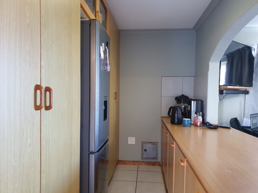 6 Bedroom Property for Sale in Hersham Western Cape